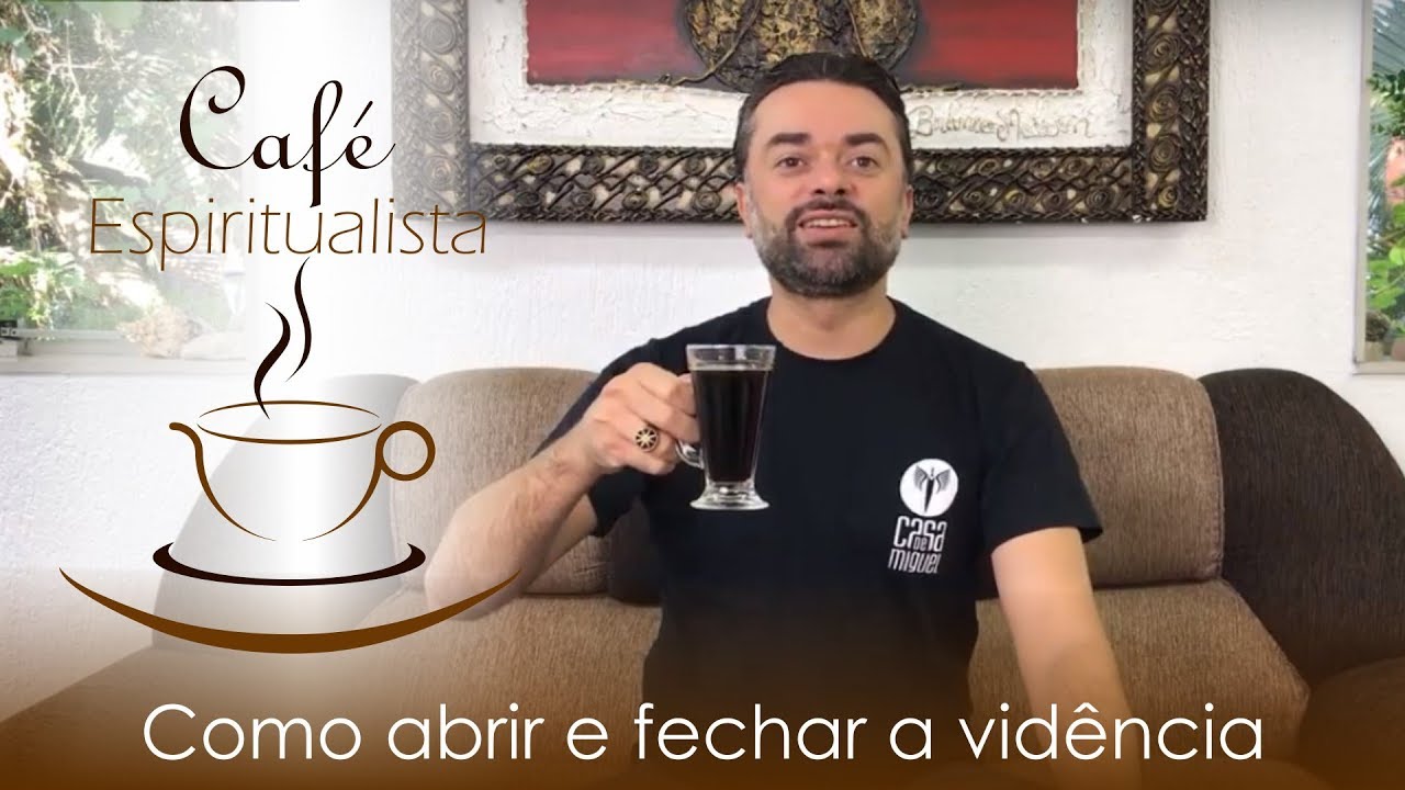 Daniel Souza transmitindo o café espiritualista